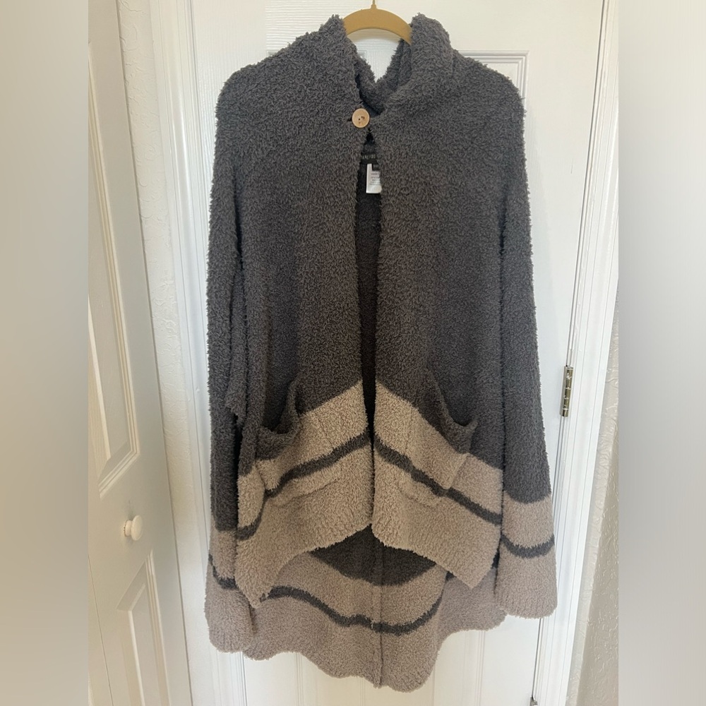 Barefoot dreams Cozychic cape